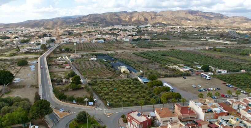 Terreno en venta en Calle Azahar